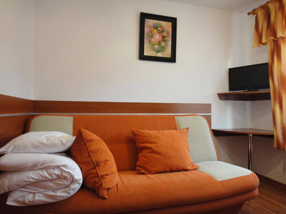 Mirex Hotel Криница-Здруй Екстериор снимка